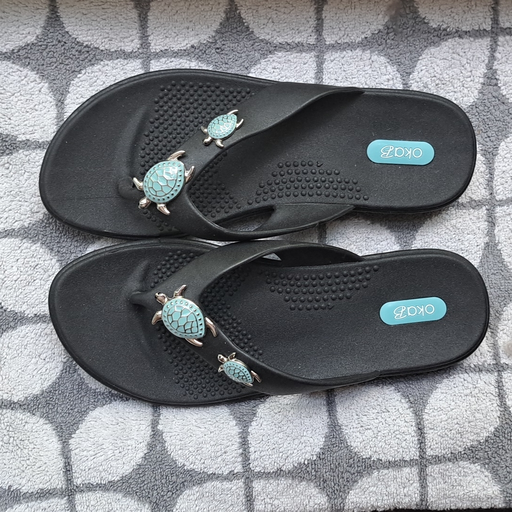 OKA. b turtle sandles